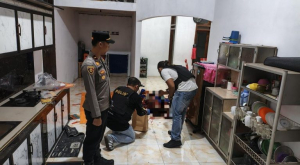 “Pasangan Suami Istri di Tanggamus Ditemukan Tewas Bersimbah Darah, Polisi Selidiki Motif”