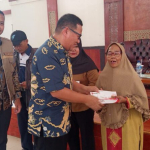 “Bank Banten Salurkan Bantuan Usaha Ekonomi Produktif ke 420 Warga Pandeglang