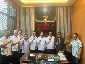 Lsm Kaki Lampung : Ber Audensi Terkait Permasalahan Korupsi Sekda Lamteng : Welly Adiwantra