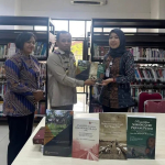 Kantor ATR/BPN Mesuji Sumbang 20 Buku ke Perpustakaan Daerah
