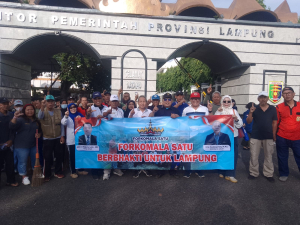Forkomala Satu Gelar Jumat Bersih di Sekitar Kantor Gubernur Lampung
