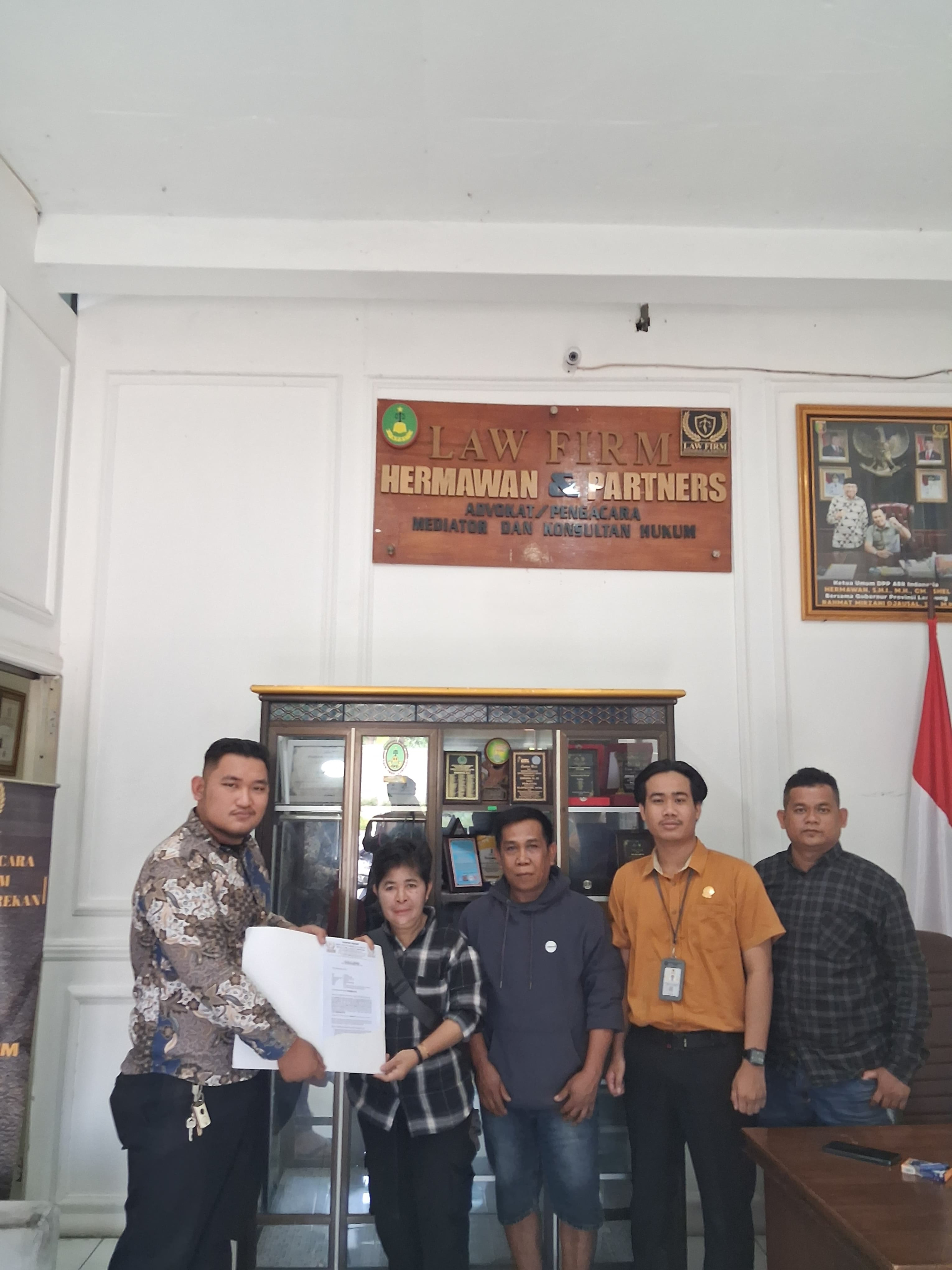 Korban Duga’an Tindak Pidana Penipuan Dapat Perhatian Khusus Di Dampingi Tim Advokat Bela Rakyat Indonesia Di Polres Pesawaran