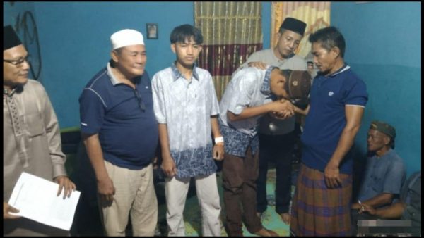 Bhabinkamtibmas Polsek Kasui Gelar Rembuk Tiyuh Penyelesaian Masalah Penganiayaan