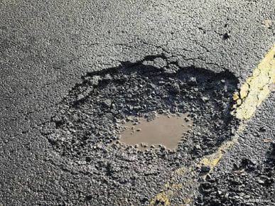 Dugaan KKN UPTD I BMBK Lampung: Aspal Rp28 Miliar 1 Bulan Sudah Ngelupas
