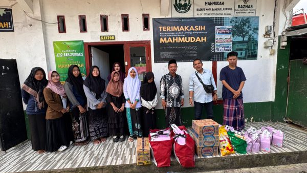 Ketua WN88 Bandar Lampung Sambangi Panti Asuhan Mahmudah di Sumber Rejo Kemiling, Dalam Kegiatan Jum’at Berkah