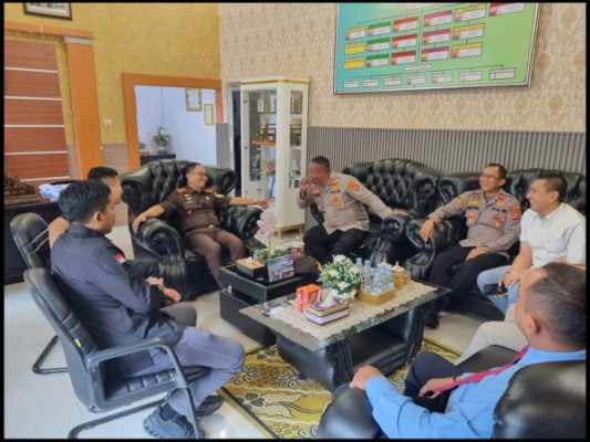 Kapolres dan Kejaksaan Negeri Way Kanan Berkomitmen Tingkatkan Sinergi dan Soliditas