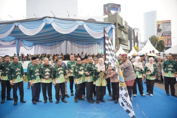 Festival Kendaraan Hias dan Pawai Budaya Meriahkan HUT ke-344 Bandar Lampung