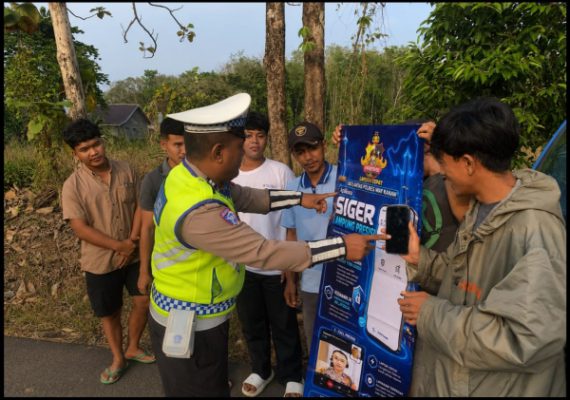Polres Way Kanan Ajak Masyarakat Manfaatkan Penggunaan Aplikasi Siger Lampung Presisi