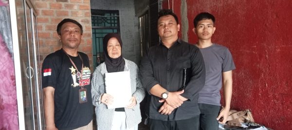 PWDPI DPW Provinsi Lampung dan Media DEMOKRATIS.ID Kawal Nenek Sri Korban Penggusuran Rumah