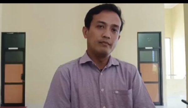 Suami HS Diperiksa Inspektorat dan Serahkan Bukti Tambahan, Bantah Klarifikasi Lurah Gunung Sulah Yang Diduga Berselingkuh 