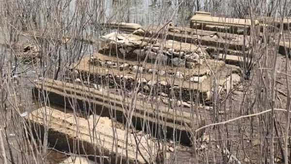 Puluhan Makam Kuno Muncul di Dasar Waduk Gajah Mungkur Wonogiri Saat Musim Kemarau