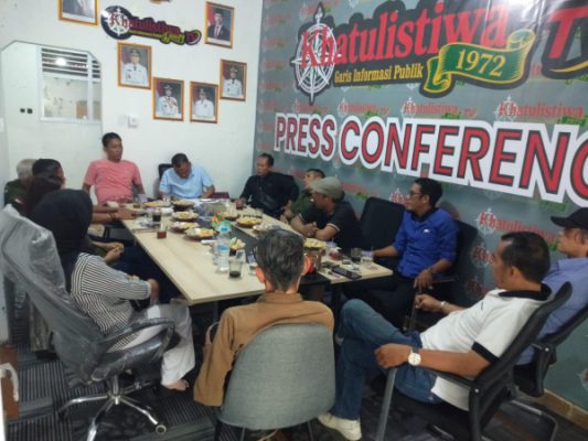 Rapat Kordinasi Persiapan Syukuran dan Peresmian Kantor Baru Khatulistiwa 1972 Indonesia