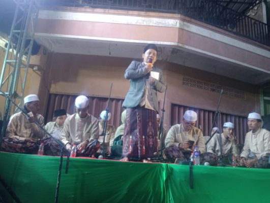 Tabliq Akbar peringatan Maulid Nabi di Masjid Nurul falah Sinar Banten Perkuat Silaturahmi Warga Kalibalok Kencana 